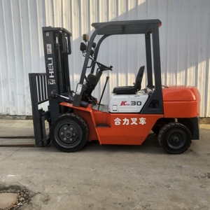 Montacargas Diésel HELI Usado de 3 Toneladas con Desplazador Lateral Hidráulico y Mástil de Dos Etapas para Uso en Construcción y Almacenes - Product Image 2