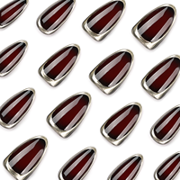 Unghie Finte 3D Cromate Bordeaux con Bordo Dorato, Stiletto Lucido Metallizzato, Nail Art per Feste Serali, Punte per Manicure 4519