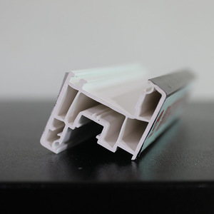 Perfiles de Plástico Extruido Luyang para Puertas y Ventanas Hechos a Medida con Reembolso de la Tarifa del Molde - Product Image 4