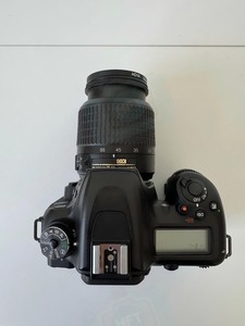 Cámara Réflex Digital Profesional HFT <span class=keywords><strong>D7500</strong></span>, Lente AF-S 18-55 mm DX, Formato APS-C, Video 4K UHD, Sensor CMOS, Tarjeta SD, Pantalla de 3 Pulgadas - Product Image 3
