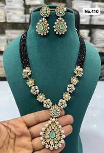 Conjunto de Collar y Aretes Hechos a Mano con Circonita y Piedras, Joyería de Moda Premium para Mujer, Regalo para Bodas y Festividades - Product Image 4