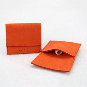 Pochette à bijoux en microfibre de luxe sur mesure avec logo, sac d'emballage pour bijoux en faux daim, pochette cadeau pour boucles d'oreilles - Product Image 1