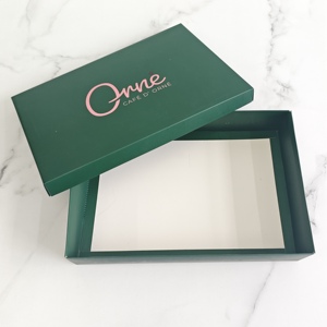 Boîte en papier avec couvercle pour emballage de <span class=keywords><strong>boutique</strong></span>, motif floral, impression de logo personnalisée, cadeaux, emballage enchanteur - Product Image 1