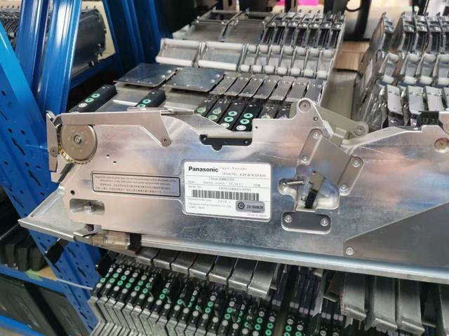 Panasonics CM/NPM 72mm Feeder KXFW1KSFA00 KXFW1L0ZA00 Deep and Light Slot