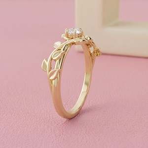 Anillo de compromiso solitario de diamante redondo con engaste oculto para joyería nupcial fina de diseño moderno - Product Image 3