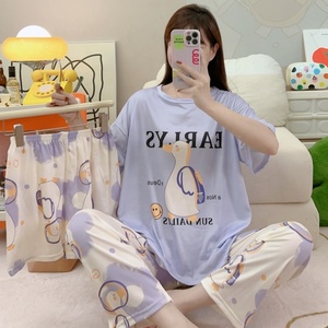 Indumenti da notte da <span class=keywords><strong>donna</strong></span> Casual a girocollo Set di tre pezzi per la casa cartoni animati estivi pigiami <span class=keywords><strong>Oversize</strong></span> alla moda coreano di seta al latte - Product Image 4