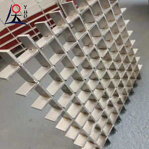 Grilles de drainage dentelées 32x5 antidérapantes en acier galvanisé à chaud - Product Image 1