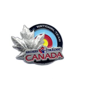 Dessin animé mignon en gros conception personnalisée Anime Jujutsu Kaisen personnage Yuji Itadori Badges en métal épingles en émail dur - Product Image 3