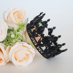 <span class=keywords><strong>Couronne</strong></span> de mariée vintage baroque en strass - Tiara de mariage et de fiançailles en alliage plaqué or - Accessoire de cheveux tendance pour filles (anniversaire) - Product Image 5