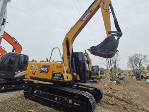 Sany Heavy <b>Industry</b> Sy135c Small Hydraulic Excavator High Quality Low Price Configuration Guarantee - Product Image 2