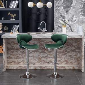 Juego de 2 taburetes de bar giratorios ajustables Db Masaccio Green Velvet, base cromada, diseño contemporáneo - Product Image 4
