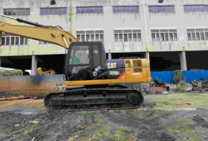 Excavatrice sur chenilles hydraulique Caterpillar d'occasion en excellent état, modèles 312D/320DL/320B/315D, disponible à Shanghai - Product Image 5