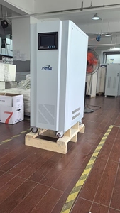 Uscita trifase 380V buona tensione <span class=keywords><strong>AVR</strong></span>-40KVA stabilizzatore automatico trifase efficiente regolatore di tensione - Product Image 3