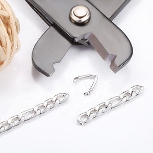سلسلة كوبية من التيتانيوم والفولاذ Nk قلادة هيب هوب للرجال قلادة من المعدن سلسلة Nk مسطحة - Product Image 4