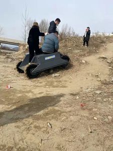 Véhicule de transport télécommandé tout-terrain adapté à la manutention de charges lourdes en diverses occasions - Product Image 5