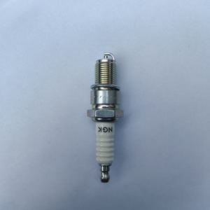 Bougies d'allumage NGK pour <span class=keywords><strong>moto</strong></span> Bujia Original 7811 BP6ES pour <span class=keywords><strong>YAMAHA</strong></span> SR400/SP XS400SP 400 <span class=keywords><strong>CC</strong></span> - Product Image 6