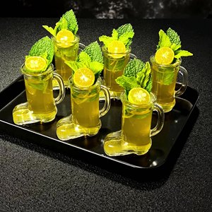 Copo de Shot Moderno em Forma de Bota de Cowboy de 50ml, Durável, Base Pesada, Vidro Transparente para Bebidas de Cerveja e Vinho - Product Image 1