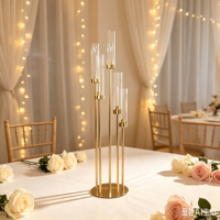 Centres de table de mariage en gros : Candelabres en métal doré à 5 bras avec abat-jour