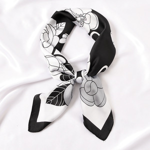 Wholesale Custom Logo Brand Designer 70*70 Digital Printing Square Satin <strong>Silk</strong> <strong>Scarf</strong> <strong>Women</strong> Stylish Luxury High Quality China - Product Image 2