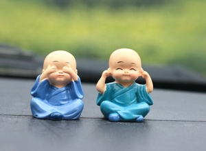 ชุดพระสงฆ์เรซิ่น 4 ชิ้น/ชุด ตุ๊กตาชุดกังฟูเส้าหลิน สำหรับตกแต่งสวนเซนขนาดเล็ก - Product Image 5