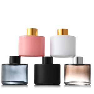 Luxury Empty Round Frost <strong>Reed</strong> 150ml 200ml Matte <strong>Black</strong> and White Glass Square Bottom <strong>Diffuser</strong> Bottle - Product Image 1