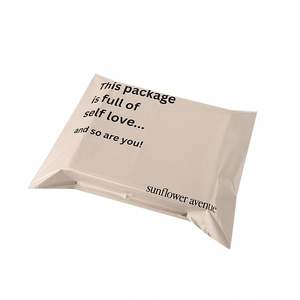 Cheap Price LDPE Mailing <b>Bag</b> <b>Self</b> <b>Sealing</b> Tear Proof Apparel Packaging Custom logo Printed Shipping Mailer <b>Bag</b> for Parcel - Product Image 3