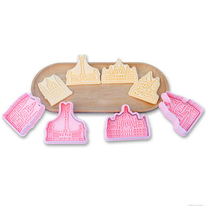 Serie <span class=keywords><strong>Budapest</strong></span>, molde de galletas impreso con animación de arcilla DIY, <span class=keywords><strong>Castillo</strong></span> de dibujos animados en 3D para hornear, cortadores de sándwich delicados, herramientas para galletas - Product Image 2