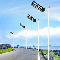 Lampe solaire LED pour rue avec batterie LiFePO4 1000W-1500W, détecteur de mouvement, IP65, résistant aux intempéries, matériau ABS, installation facile pour une utilisation routière