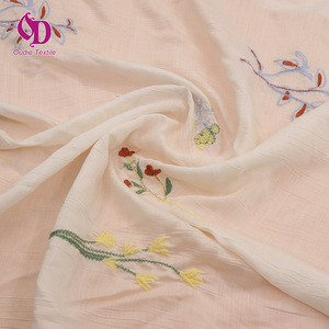 Tissu brodé en coton Tencel tissé en gros, respirant et confortable pour la décoration intérieure et les vêtements pour filles - Product Image 2