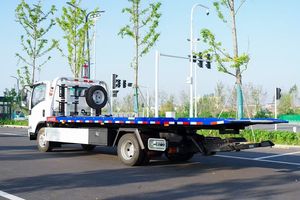 Grúa de Plataforma Plana de 8 Toneladas con Motor de 5.2L, Estándar de Emisiones Euro 3-6, para Rescate de Vehículos con Discapacidad y Transporte de Autos Nuevos - Product Image 2