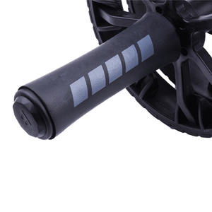 Acero EVA profesional para ruedas de rodillos Ab almohadilla de rodillas doble silenciosa para el hogar Fitness hombres mujeres <span class=keywords><strong>principiantes</strong></span> ejercicio - Product Image 3