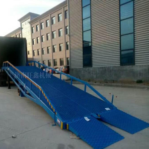 Wholesale Electric Hydraulic Lift Platform <strong>Container</strong> <strong>Loading</strong> Portable <strong>Loading</strong> <strong>Dock</strong> Ramp Platform <strong>Mobile</strong> Boarding Bridge - Product Image 3