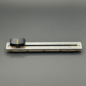 Mélangeur Behringer X32 Fader remplacement Fader 100mm potentiomètre à glissière pour <span class=keywords><strong>Console</strong></span> de mixage Behringer X32 - Product Image 2