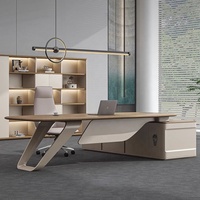 Bureau exécutif de PDG de patron de conception moderne et élégante haut de gamme avec placage en bois véritable