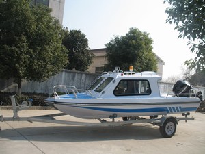 고급 스포츠 리버 세일링 요트 (유리섬유 선체 및 선외 엔진, 낚시 및 레저용으로 맞춤 제작 가능) - Product Image 2