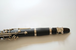 Clarinette Ténor 17 Clés en Si Bémol en Caoutchouc Dur Nickelé, Corps en Bakélite ABS, Vente Directe Usine, Idéale pour la Pratique - Product Image 5