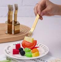 Premium 304 paslanmaz çelik altın küçük pasta kek tatlı çatal 6-Piece düğün iyilik için standı ile meyve çatalı Set