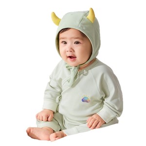 Body de bebé cristalino de octubre con gorro, material de viscosa cálido con sensor de temperatura para la comodidad del bebé - Product Image 5