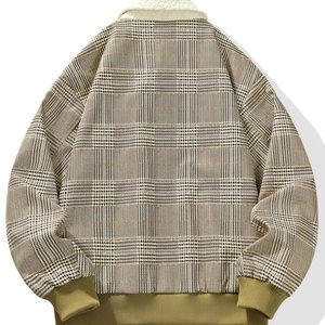 Chaqueta Clásica a Cuadros para Hombre - Cuello Sherpa Moderno, Tejido Cálido Ideal para Estilo Casual y Retro, Fabricante de Chaquetas - Product Image 4