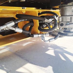 Fabriekslevering Handige Bediening Kleine Asfalt Bestrating Machine Mini Asfalt <span class=keywords><strong>Finisher</strong></span> 25Cm-1Meter Asfalt Bestrating - Product Image 4