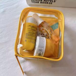 Ensemble de soins corporels 3 en 1 Sol-Dee-J-<span class=keywords><strong>Beija</strong></span> Flor - Vaporisateur de parfum, gel douche nourrissant et exfoliant et crème 30mL+90mL+50mL - Product Image 3
