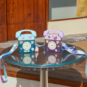 Bouteille d'eau Téléphone Buse d'aspiration Tasse en plastique Sangle diagonale Portable Sport de plein air Robuste Résistant aux chutes Bouilloire - Product Image 1