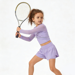 Conjunto de yoga personalizado para niñas: Top de malla de manga larga con camisola y pantalones cortos de doble capa, estilo deportivo informal de pequeña producción. - Product Image 3