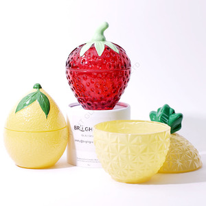 Wholesale Empty Strawberry Shaped Luxury Glass <strong>Candlestick</strong> <strong>Holder</strong> with Lid Eco-Friendly Heat Resistant Glass Candle Jars - Product Image 4