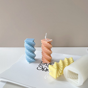 Ins candela a colonna irregolare colorata di vendita calda candela quadrata a spirale fatta a mano candela profumata di arte della decorazione della foto di nozze - Product Image 5