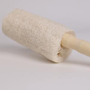 Cepillos de limpieza multifuncionales naturales al por mayor con mango de madera, cepillo de lufa para tazas, herramienta colgante para lavar platos - Product Image 2