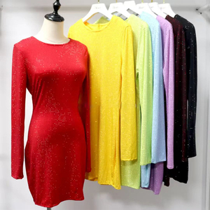 Robe de soirée moulante mini sexy à manches longues et col, couleur unie, ornée de strass, taille haute, tissée, luxe, automne, personnalisée ODM - Product Image 2