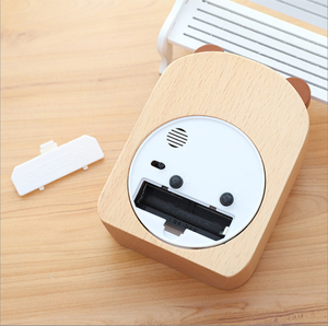 Orologio muto animale in legno in stile europeo soggiorno camera da letto cartone animato quarzo studio luminoso sveglia alla moda - Product Image 2