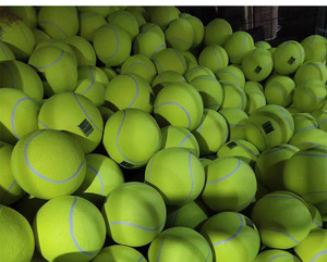 Fabricante personalizado 9,5 pulgadas pelotas gigantes para perros 24cm logotipo personalizado grande inflable de goma Jumbo <span class=keywords><strong>pelota</strong></span> de <span class=keywords><strong>tenis</strong></span> para perros - Product Image 2