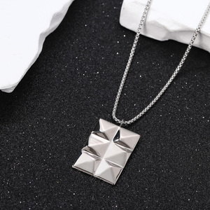 Collana con Ciondolo Quadrato in Titanio Punk Hip Hop di Alta Qualità per Uomo - Product Image 3